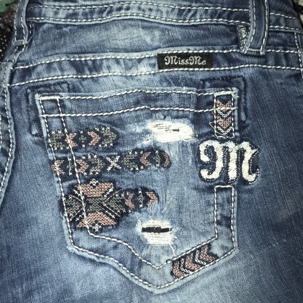 27 miss me boot cut jeans . 33 inseam